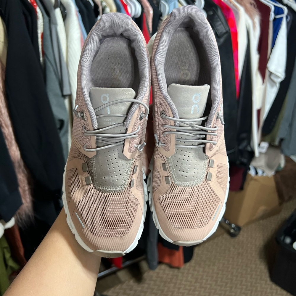 🔥🔥On Cloud Running Women's Blush Sneakers size 7 - Picture 7 of 9